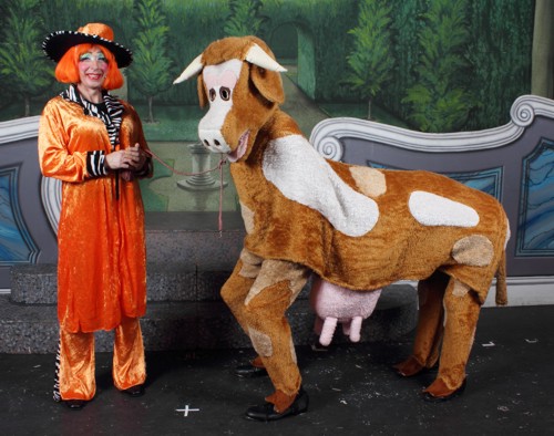 Panto Broxbourne: Dame with Cow